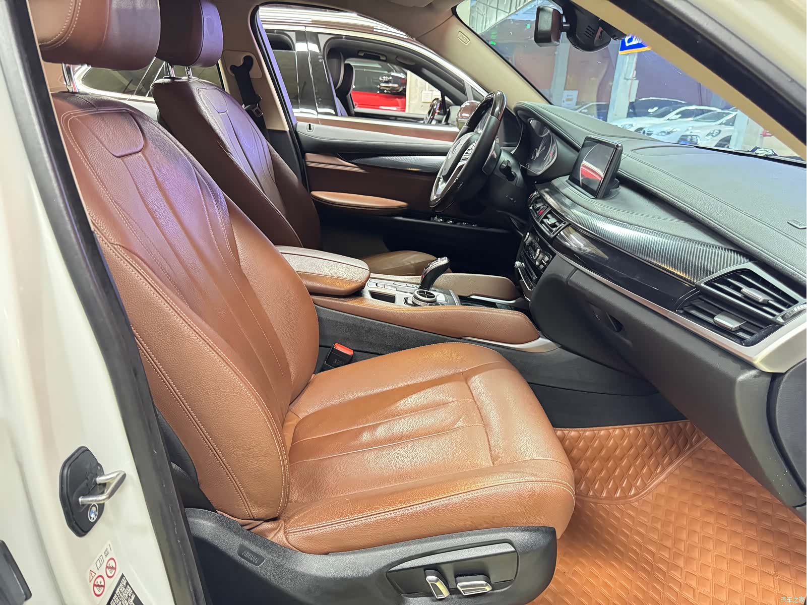 BMW X6, 2019 9