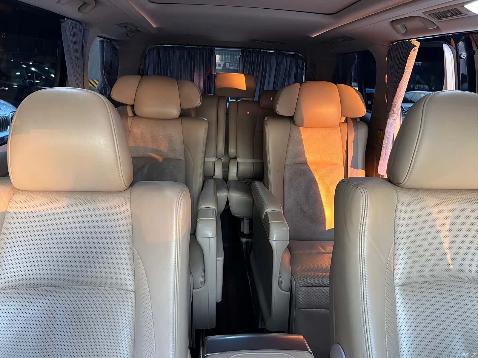Toyota Alphard, 2012 9