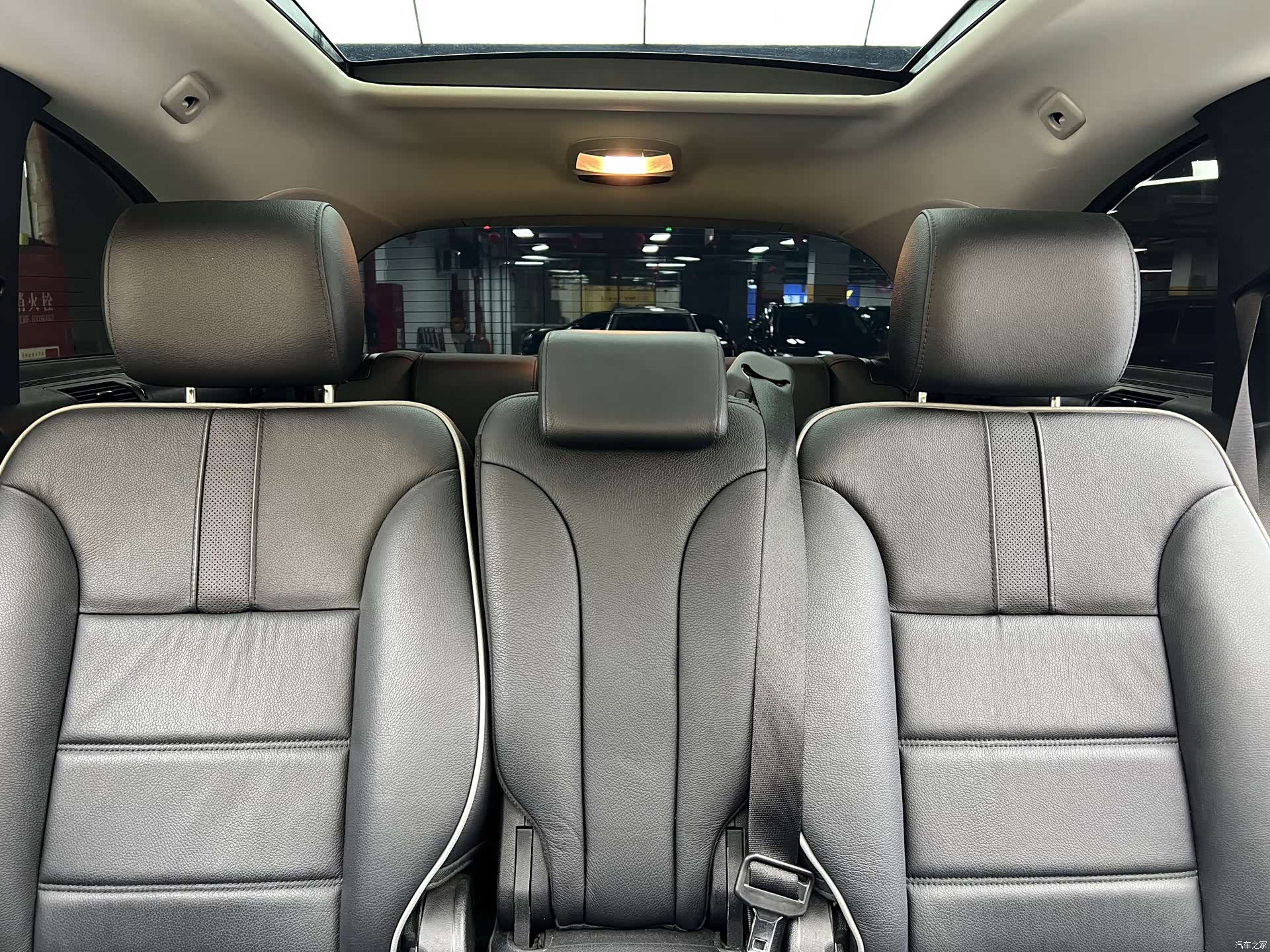 Mercedes-Benz R-Class, 2017 9