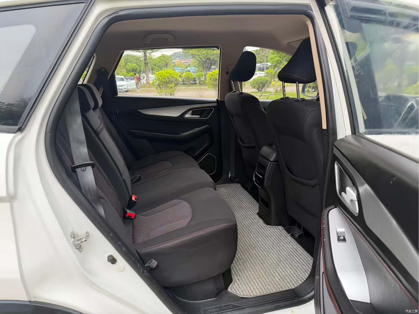 Wuling 560, 2015 12