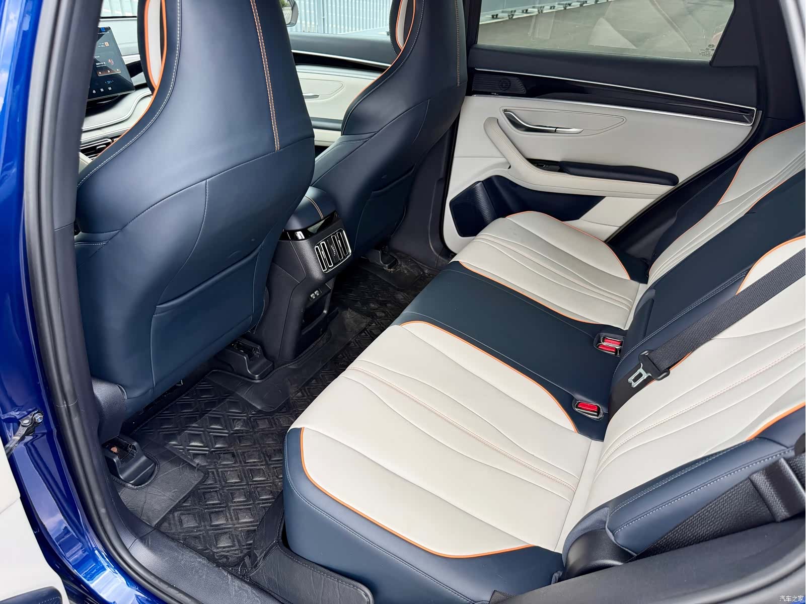 BYD Song, 2023 10
