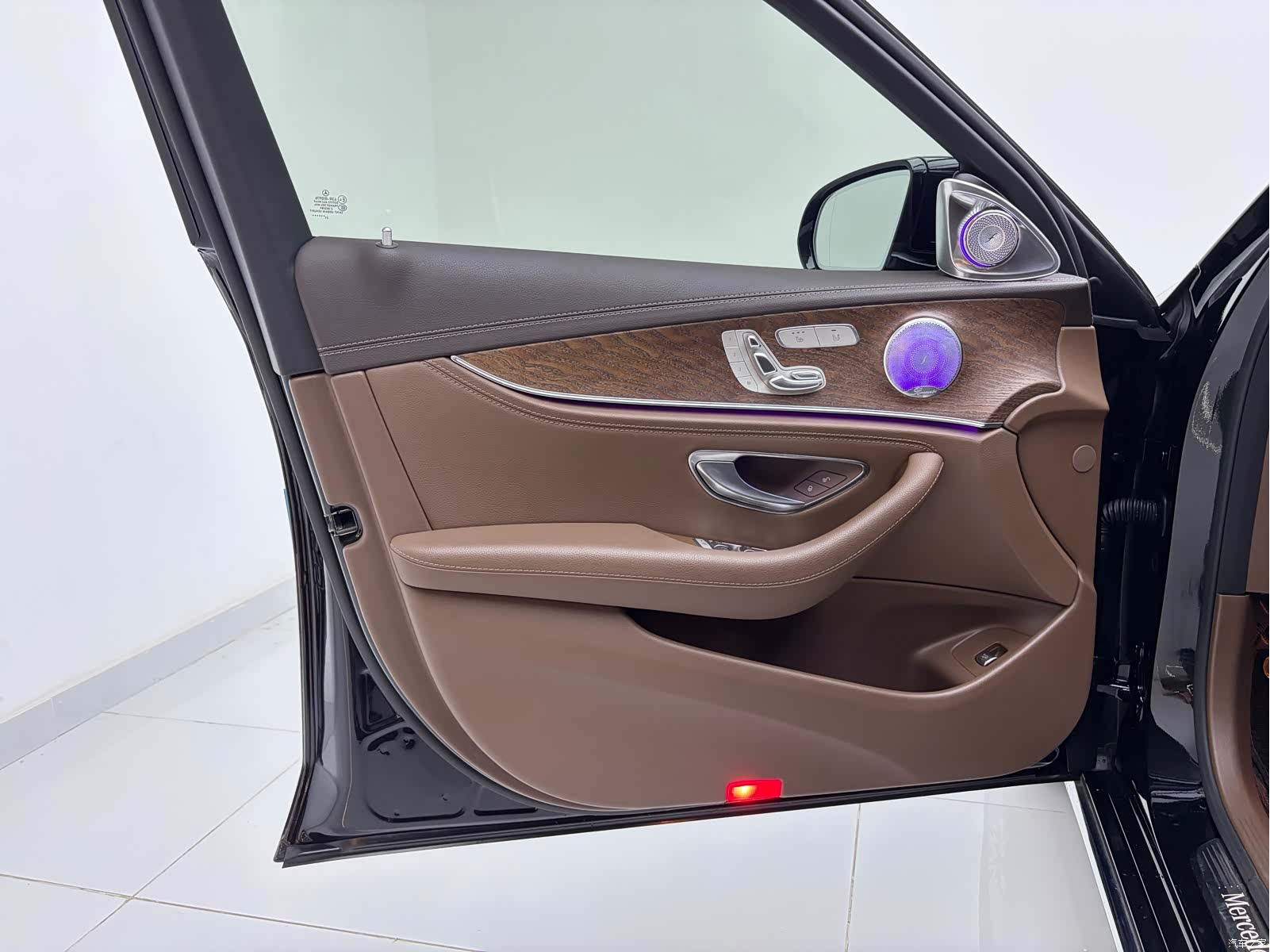 Mercedes-Benz E-Class, 2023 все фото