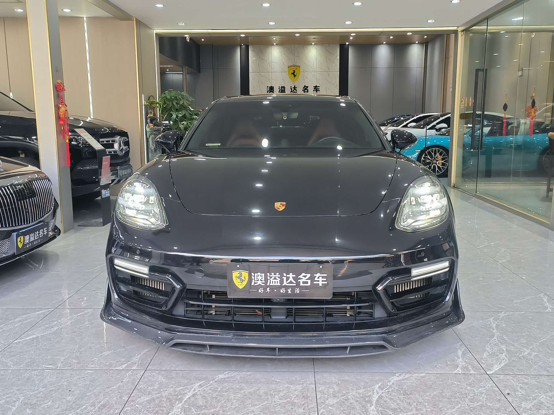 Porsche Panamera, 2023 2