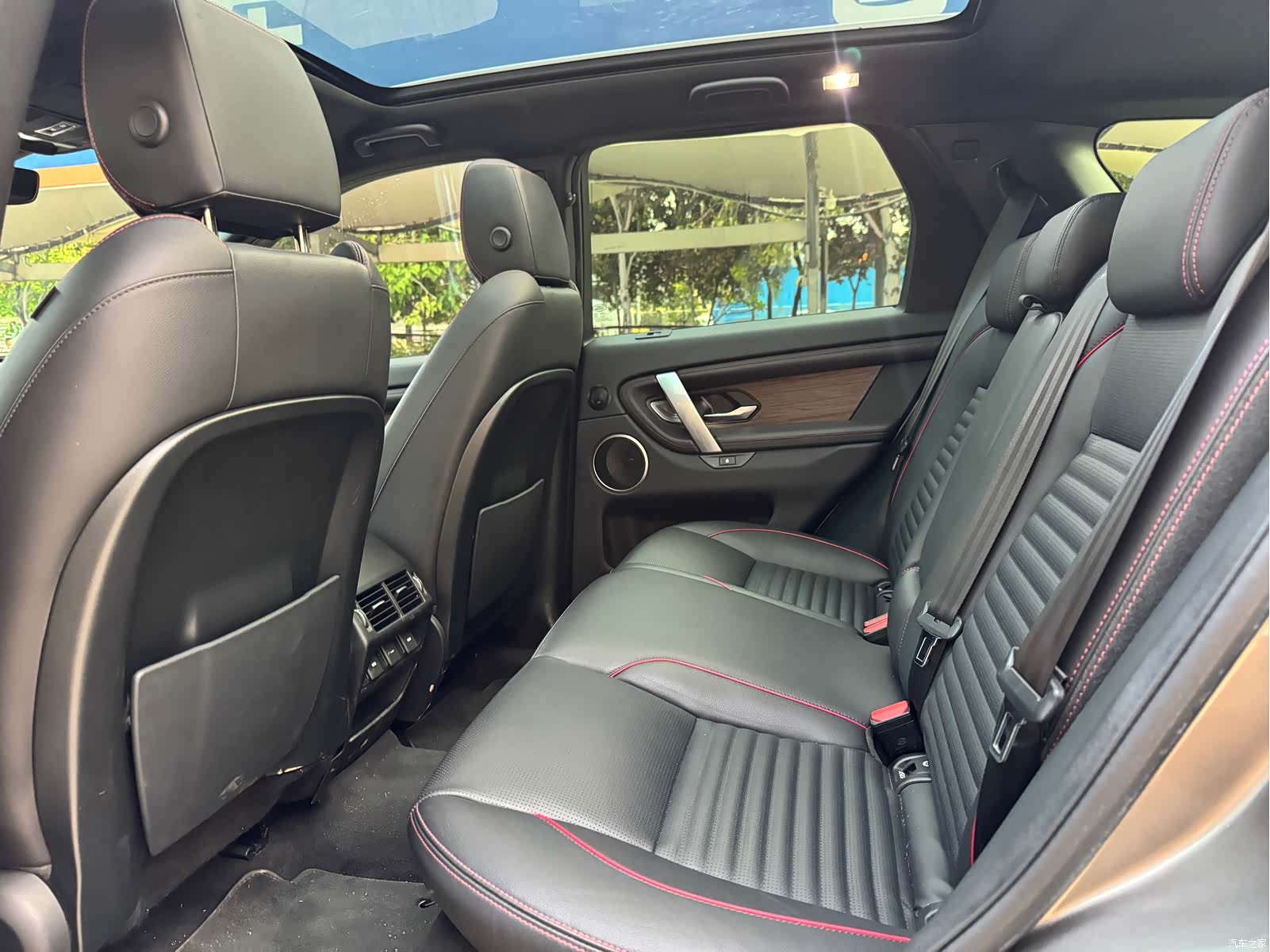 Land Rover Discovery, 2021 12