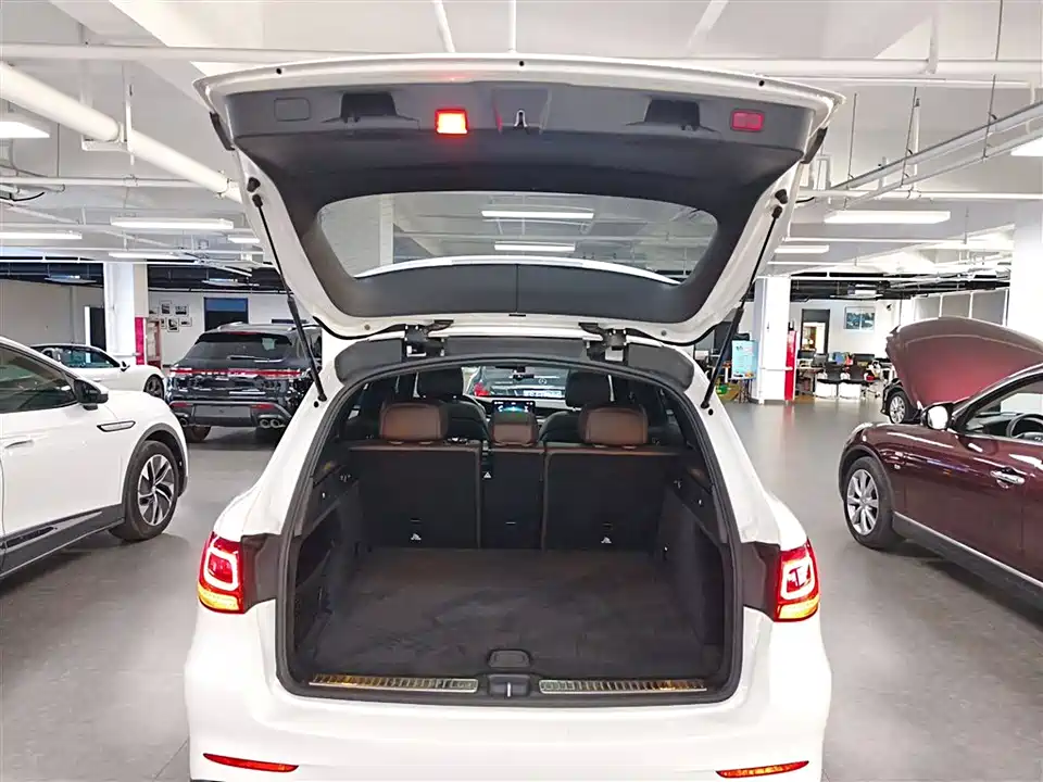 Mercedes-Benz GLC Mercedes-Benz GLC
