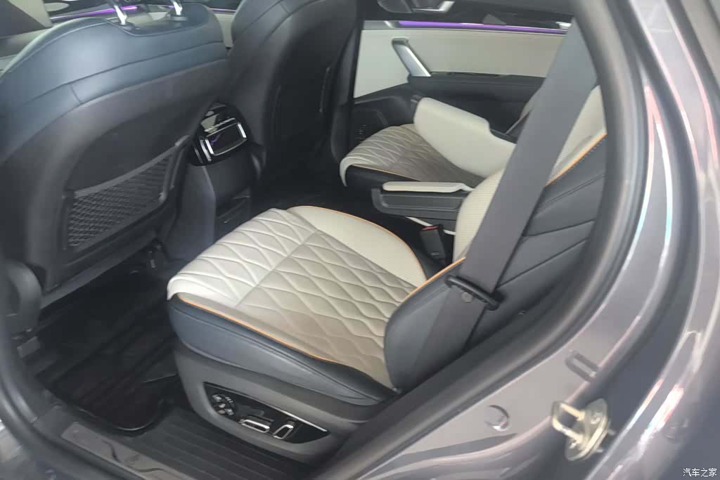 BYD Tang, 2023 11