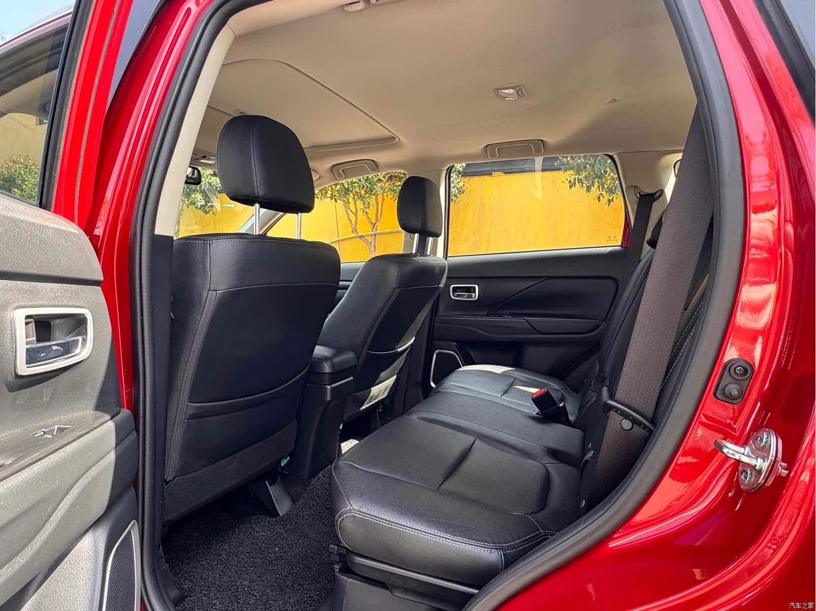 Mitsubishi Outlander, 2017 10
