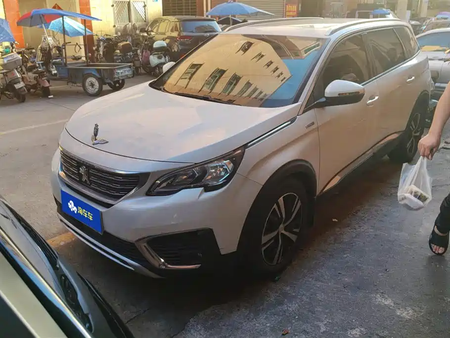 Peugeot 5008