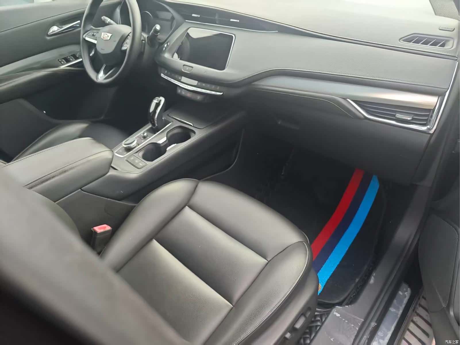 Cadillac XT4, 2019 8