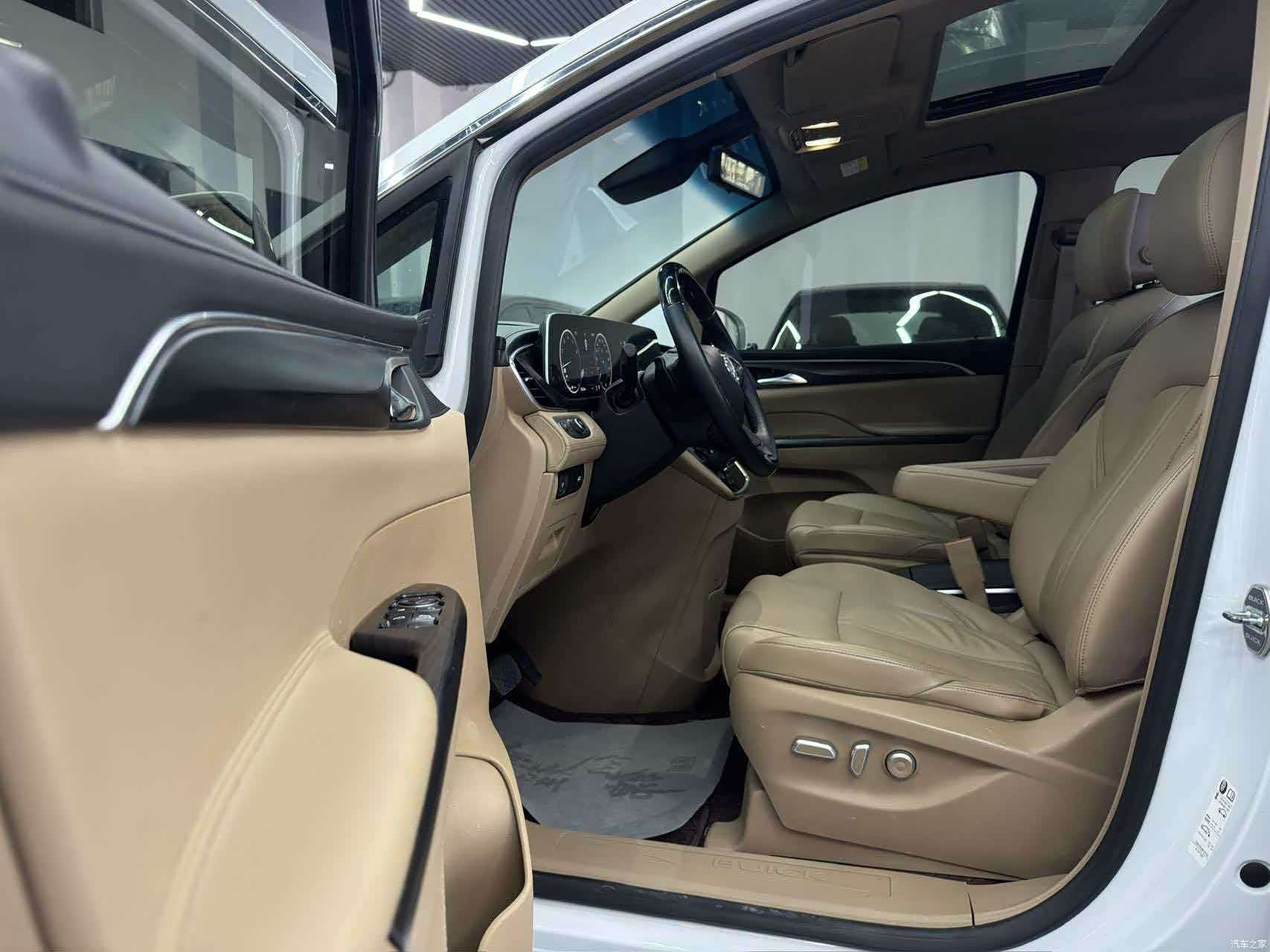 Buick GL8, 2021 4