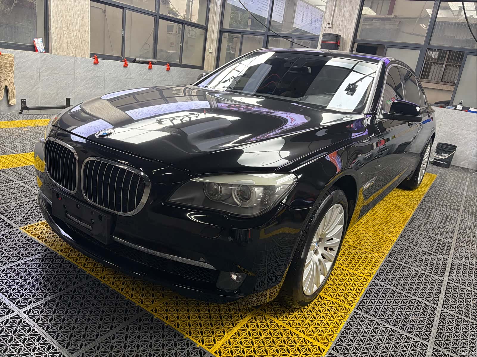 BMW 7 Series, 2011 8