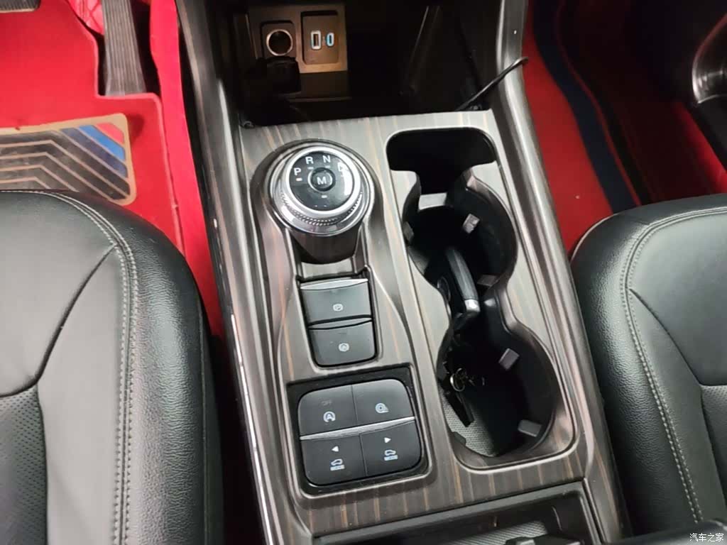 Ford Explorer, 2020 14