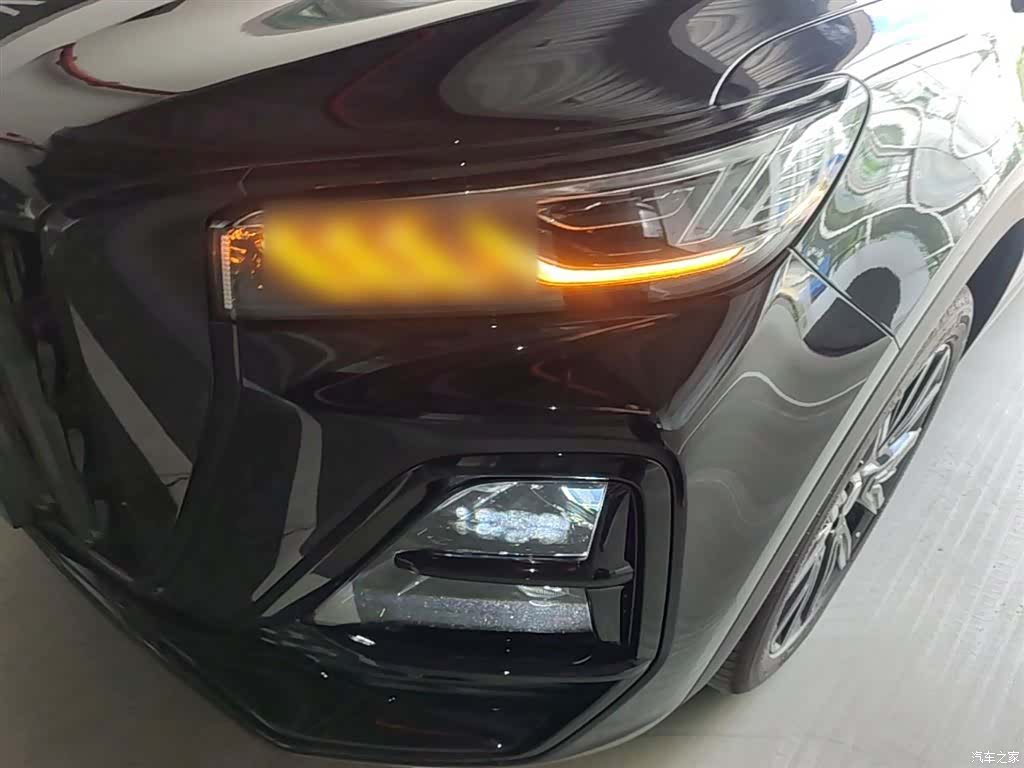 Hongqi HS5, 2025 24
