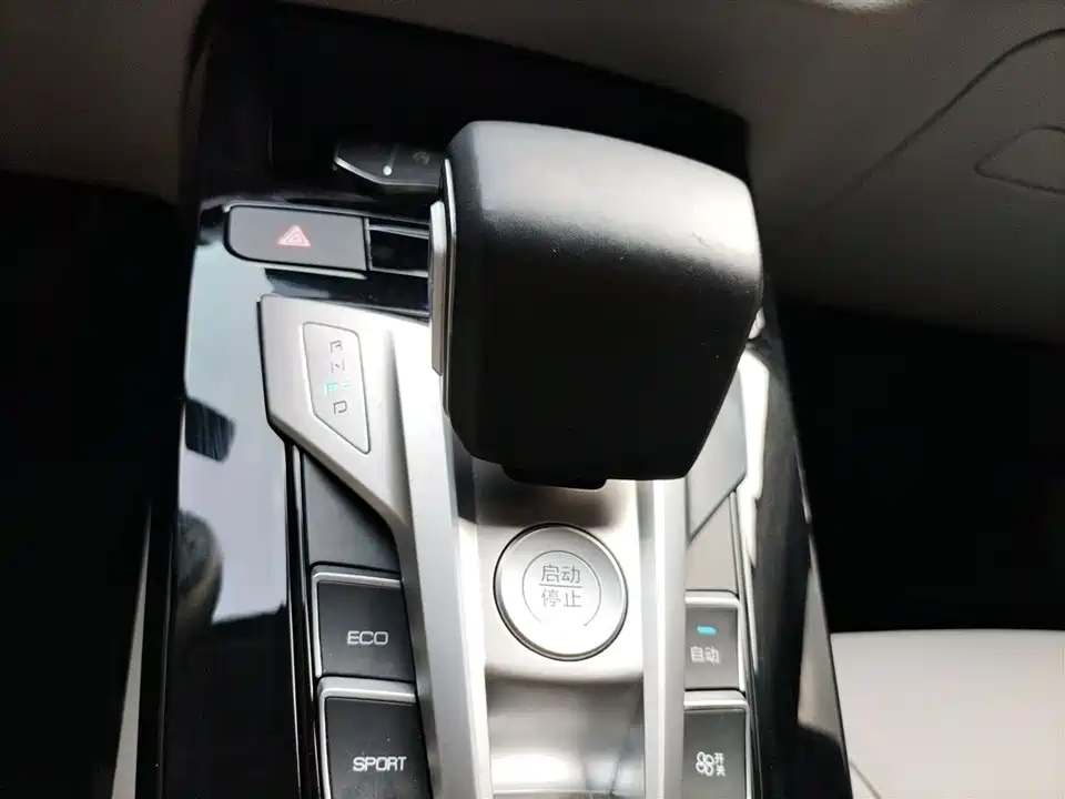 BYD Yuan Pro BYD Yuan Pro