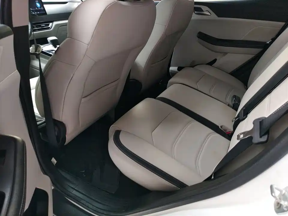 BYD Yuan Pro BYD Yuan Pro