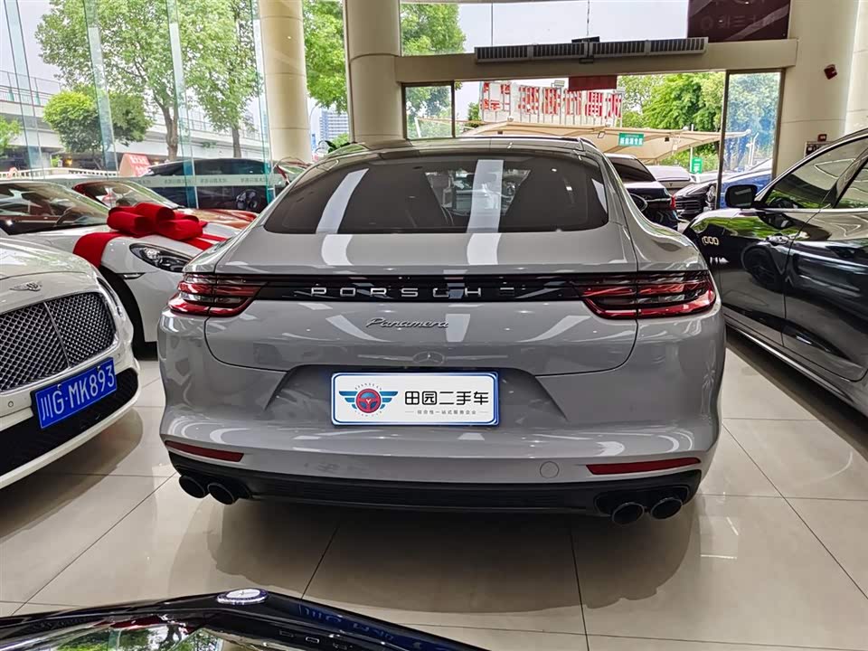 Porsche Panamera