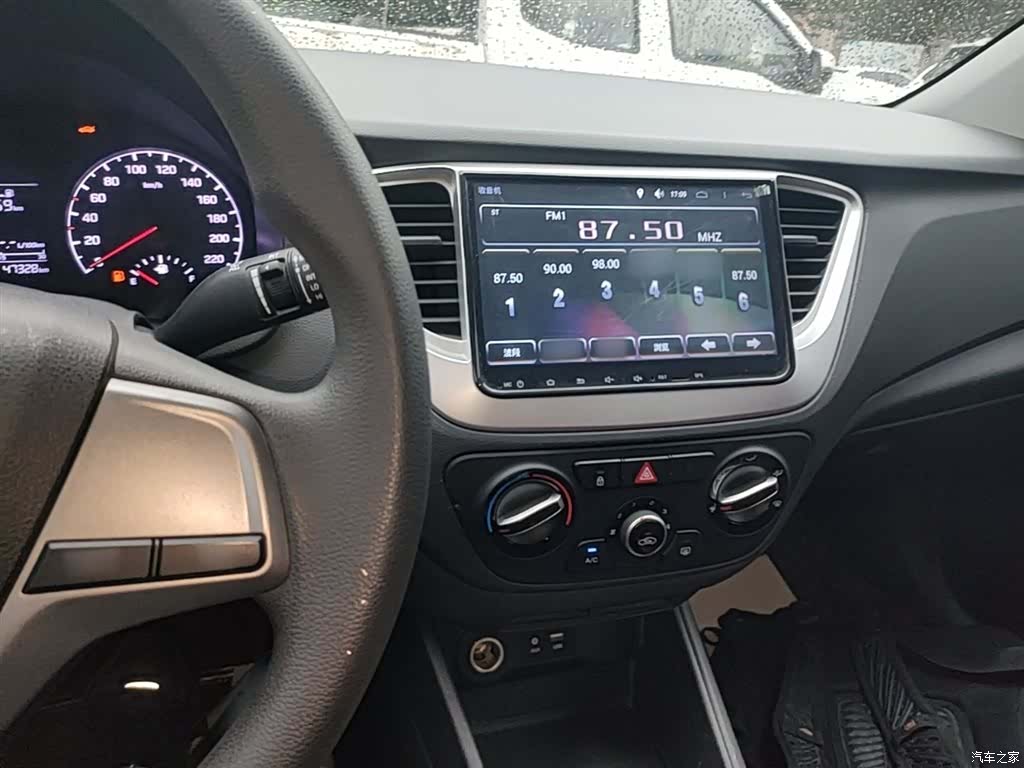 Hyundai GLS, 2017 10