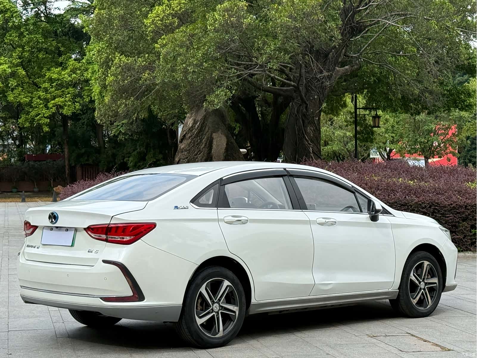 BAIC EU5, 2019 4
