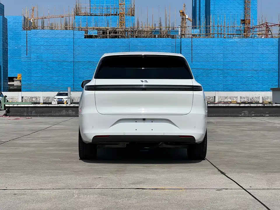 Li Auto Ideal L6
