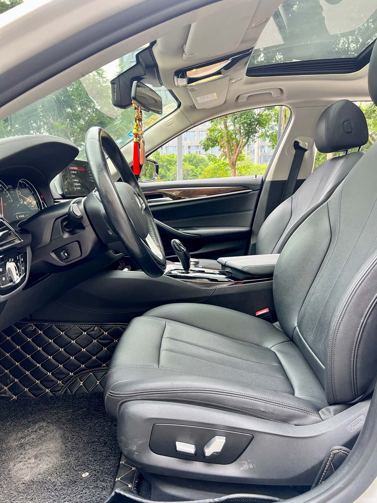 BMW 5 Series, 2018 6