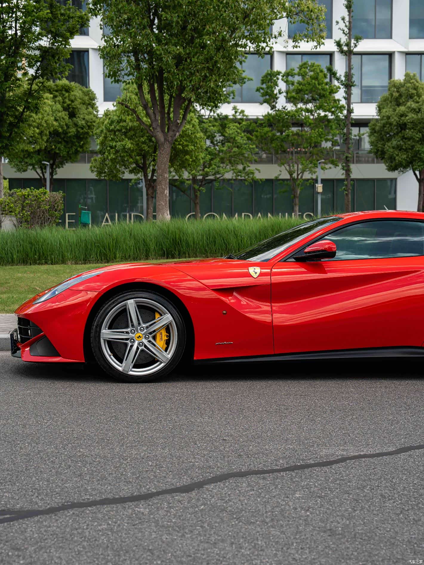 Ferrari F12ber, 2013 все фото