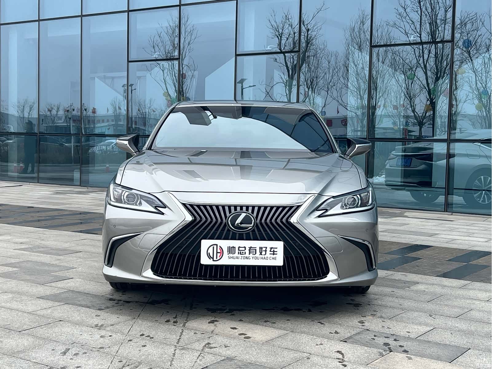 Lexus ES, 2018 2