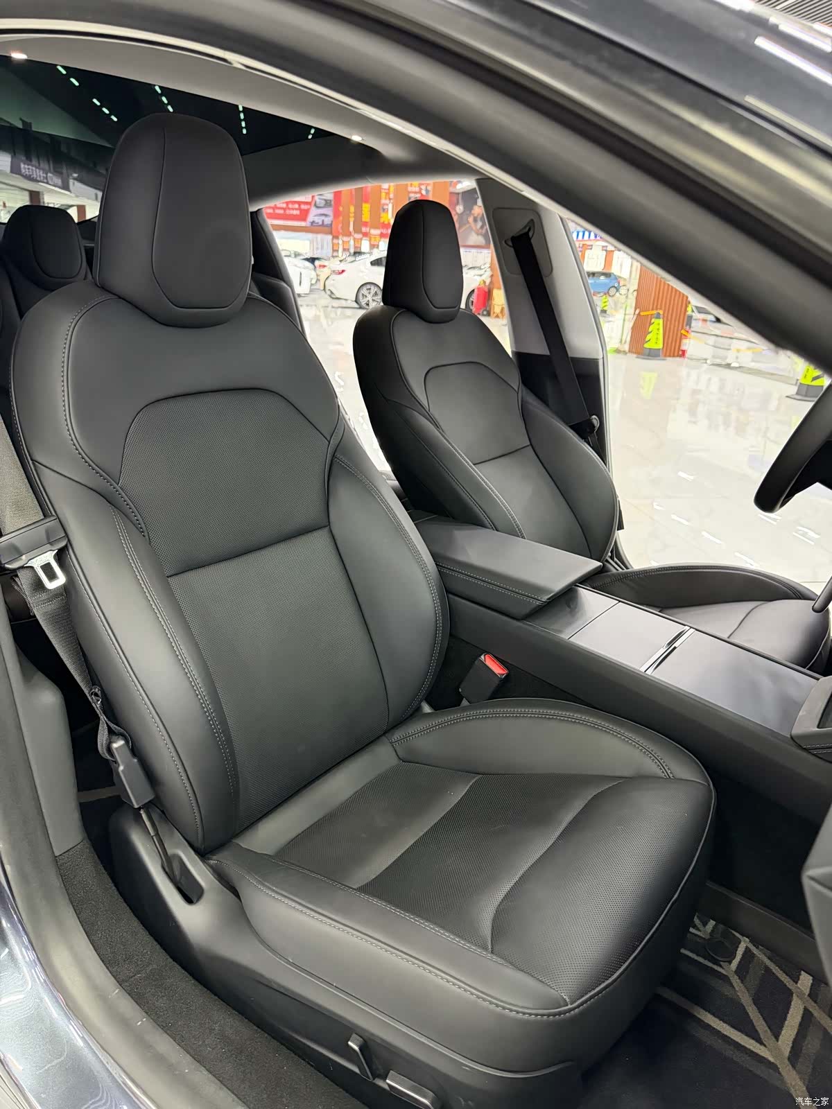 Tesla Model 3, 2024 8