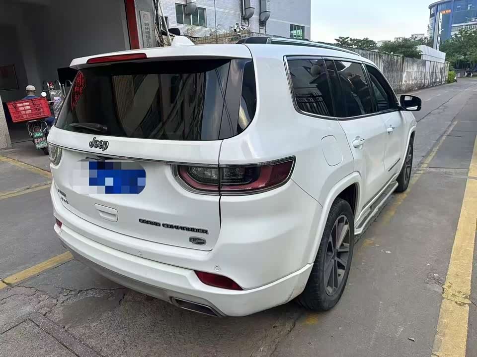 Jeep Grand Commander