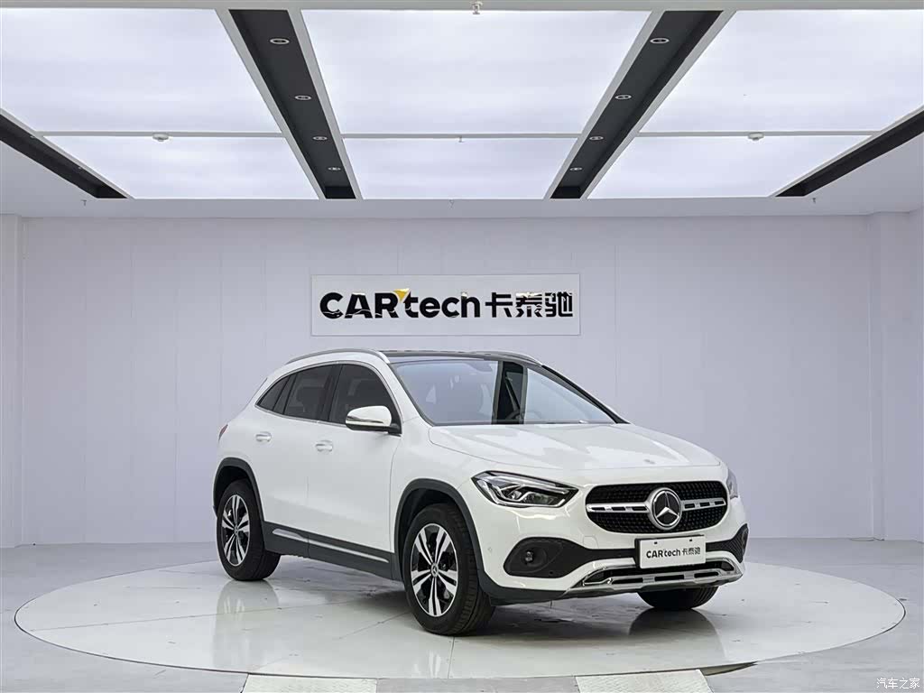 Mercedes-Benz GLA, 2021 13