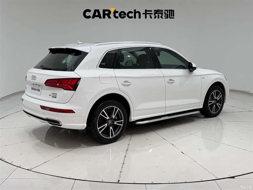 Audi Q5L, 2019 11