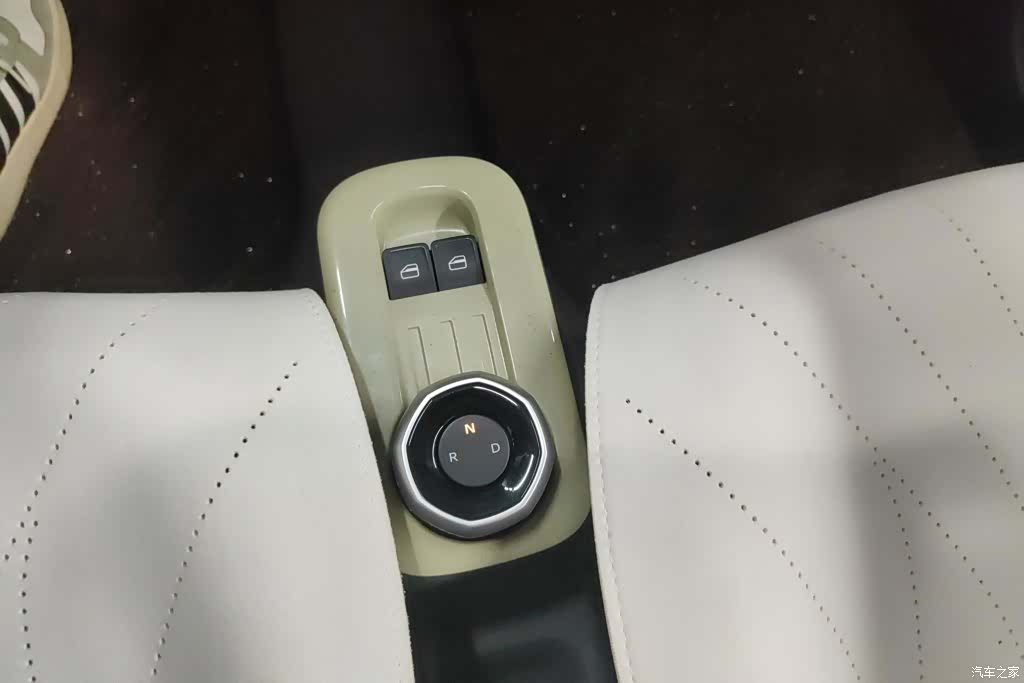 Geely Panda, 2024 16