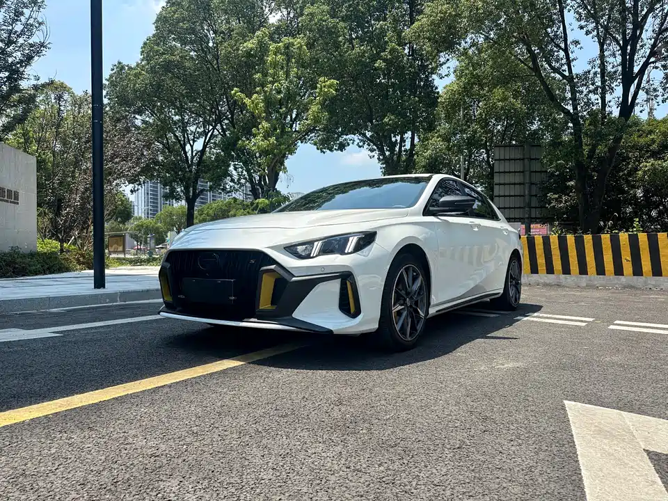 Trumpchi Shadow Leopard