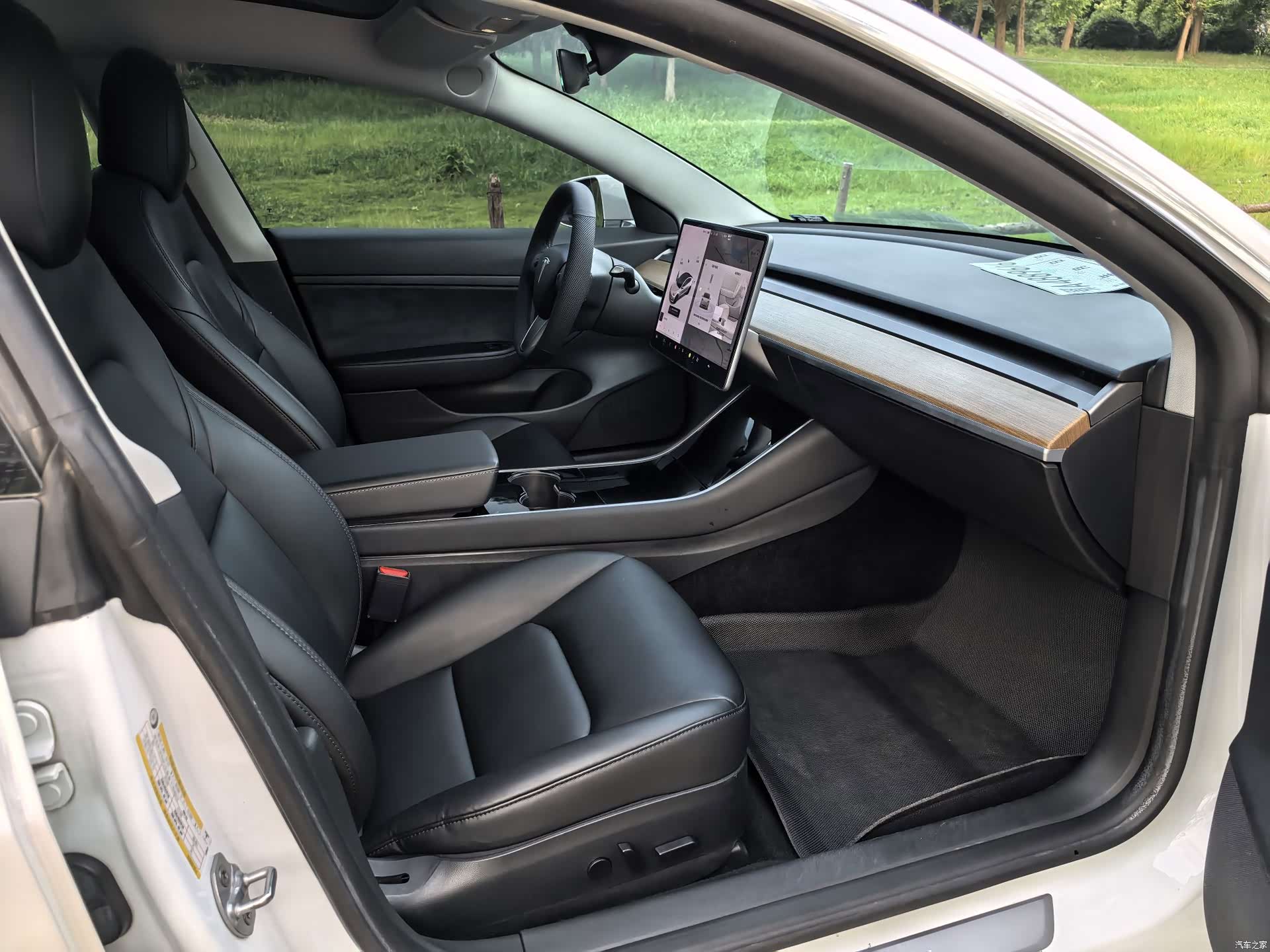 Tesla Model 3, 2020 6