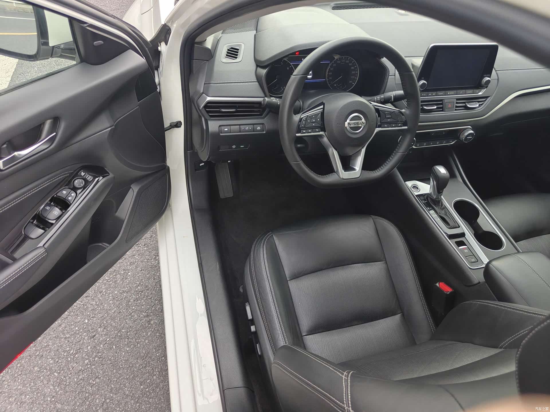 Nissan Teana, 2020 11