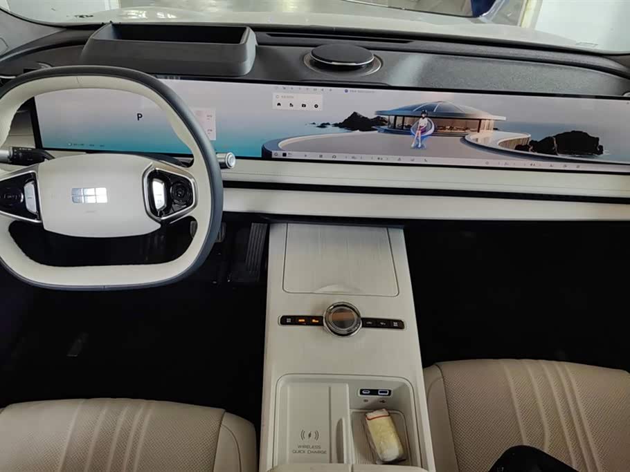 Geely Galaxy Galaxy E8