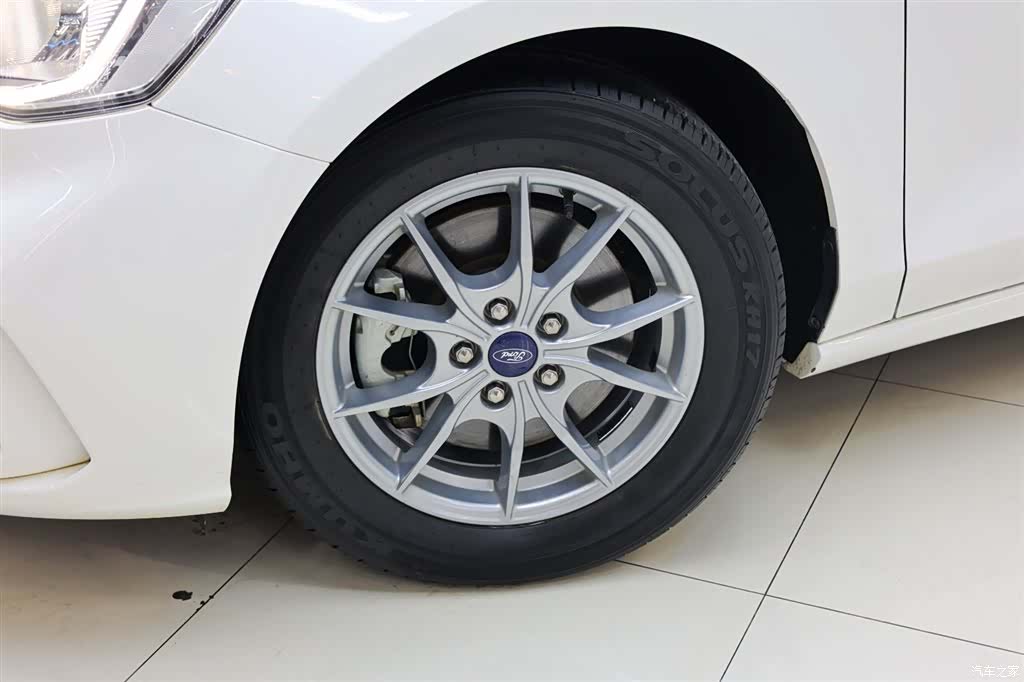 Ford Focus, 2020 12