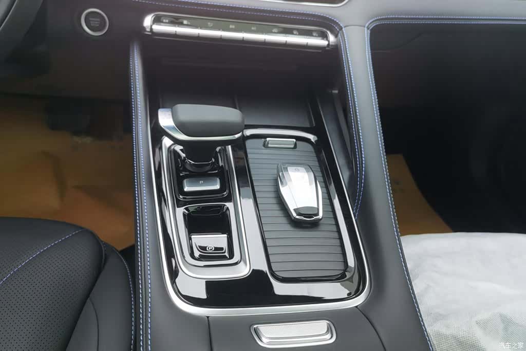 Geely Preface, 2026 16