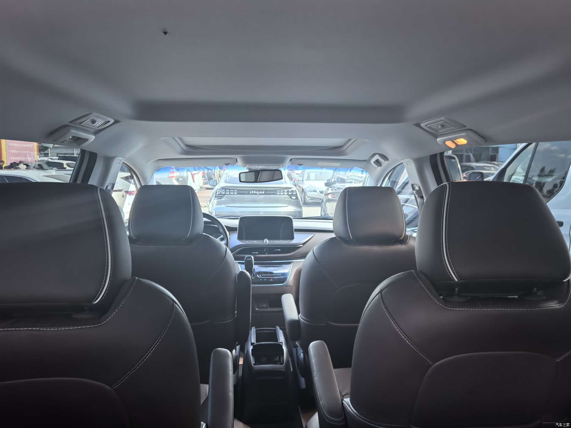 Buick GL8, 2022 8