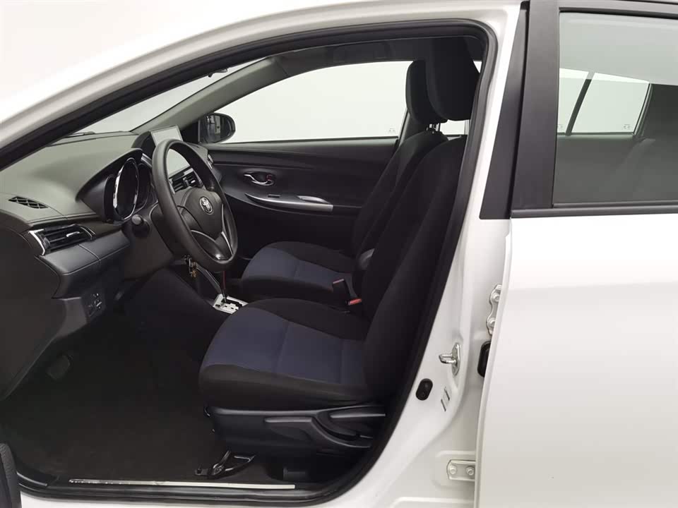 Toyota YARiS L Zhixuan