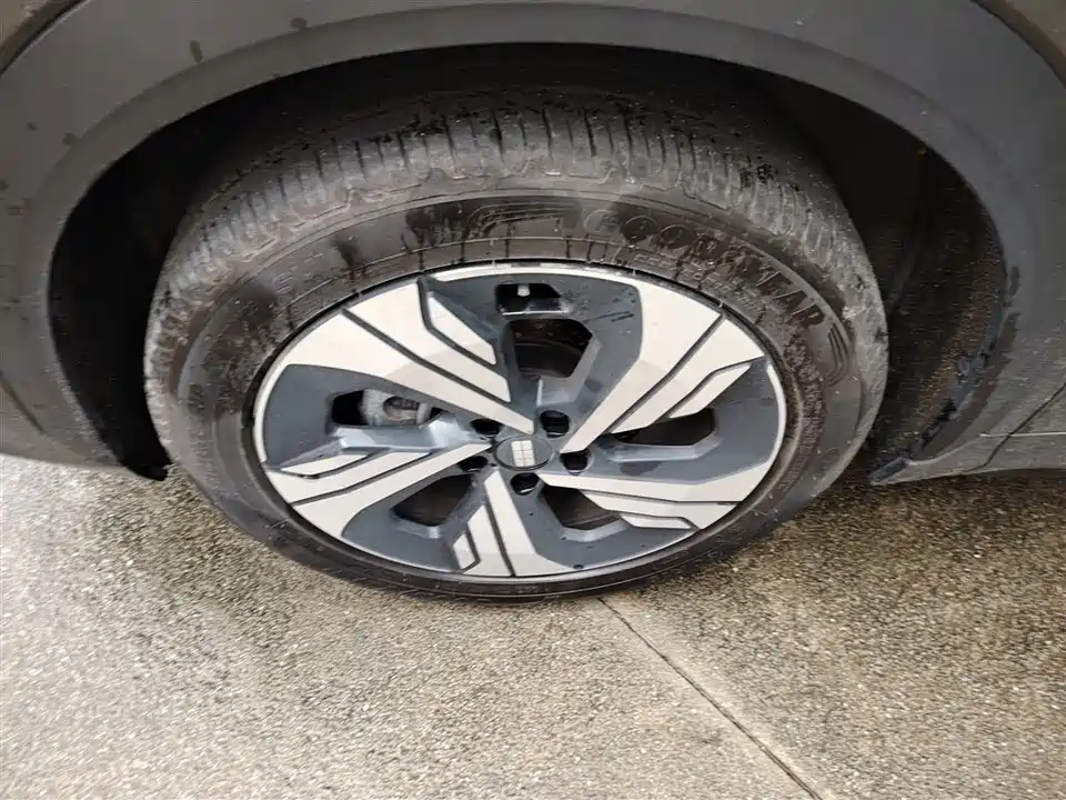 Geely Galaxy Galaxy E5