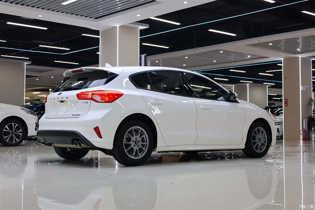 Ford Focus, 2020 13
