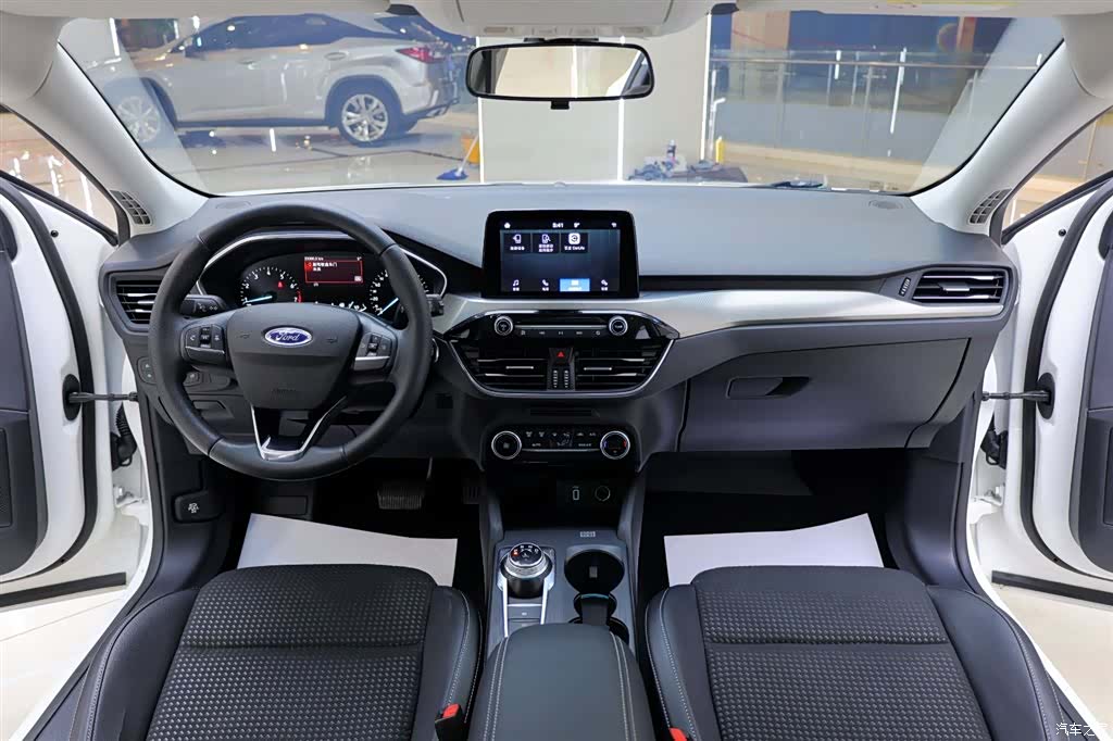 Ford Focus, 2020 17