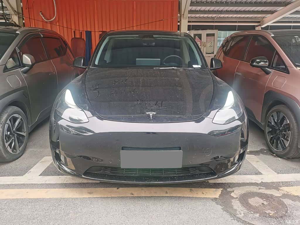 Tesla Model Y, 2024 2