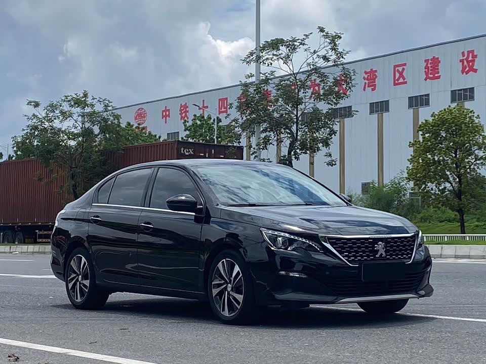 Peugeot 408