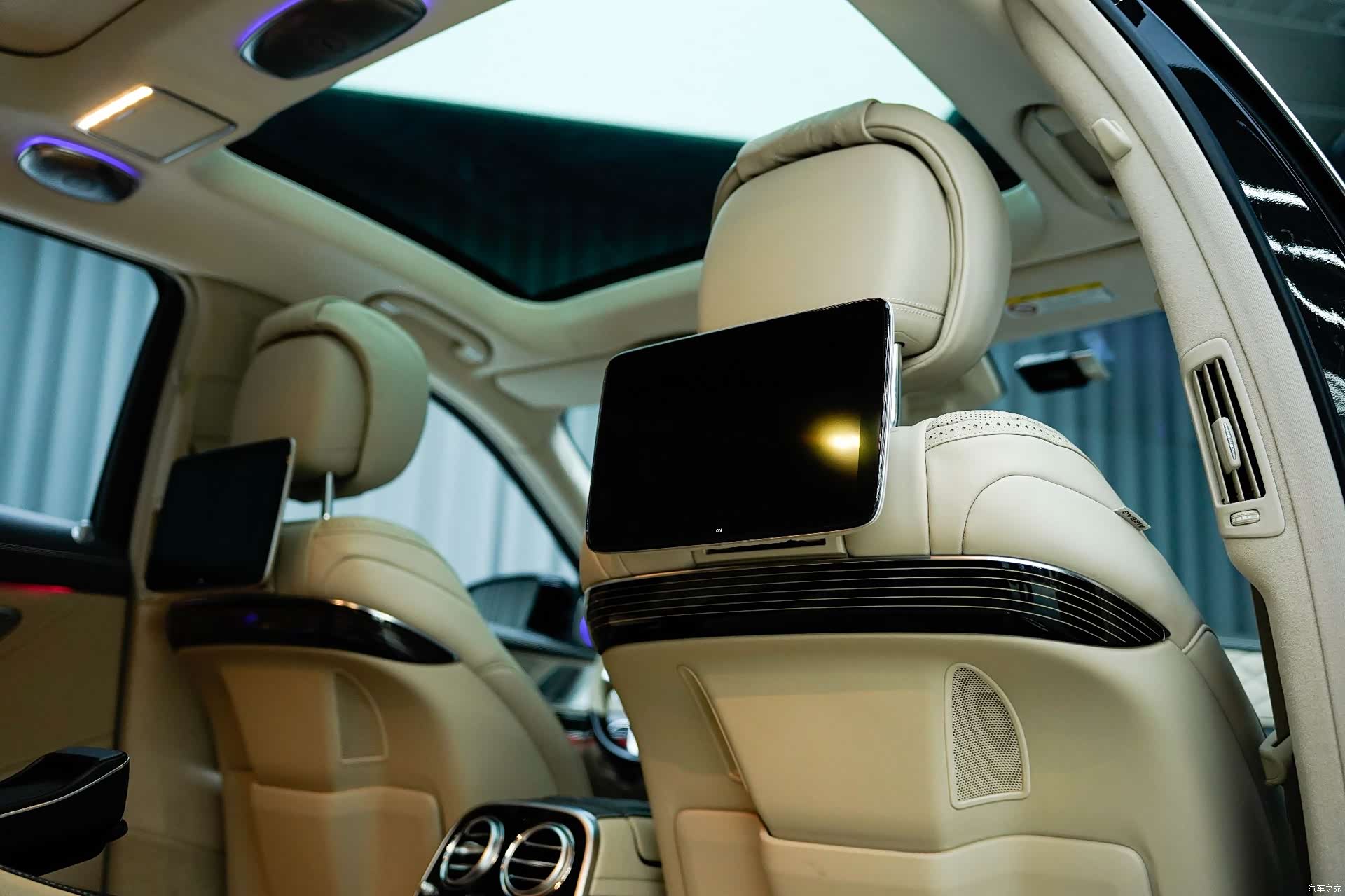 Maybach S-Class, 2019 12