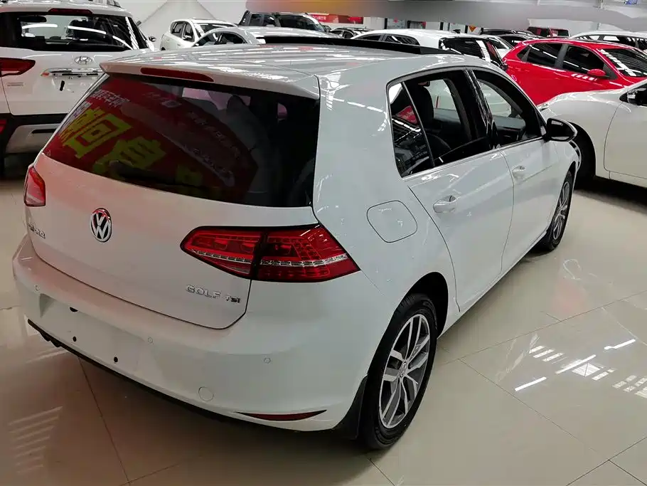 Volkswagen golf