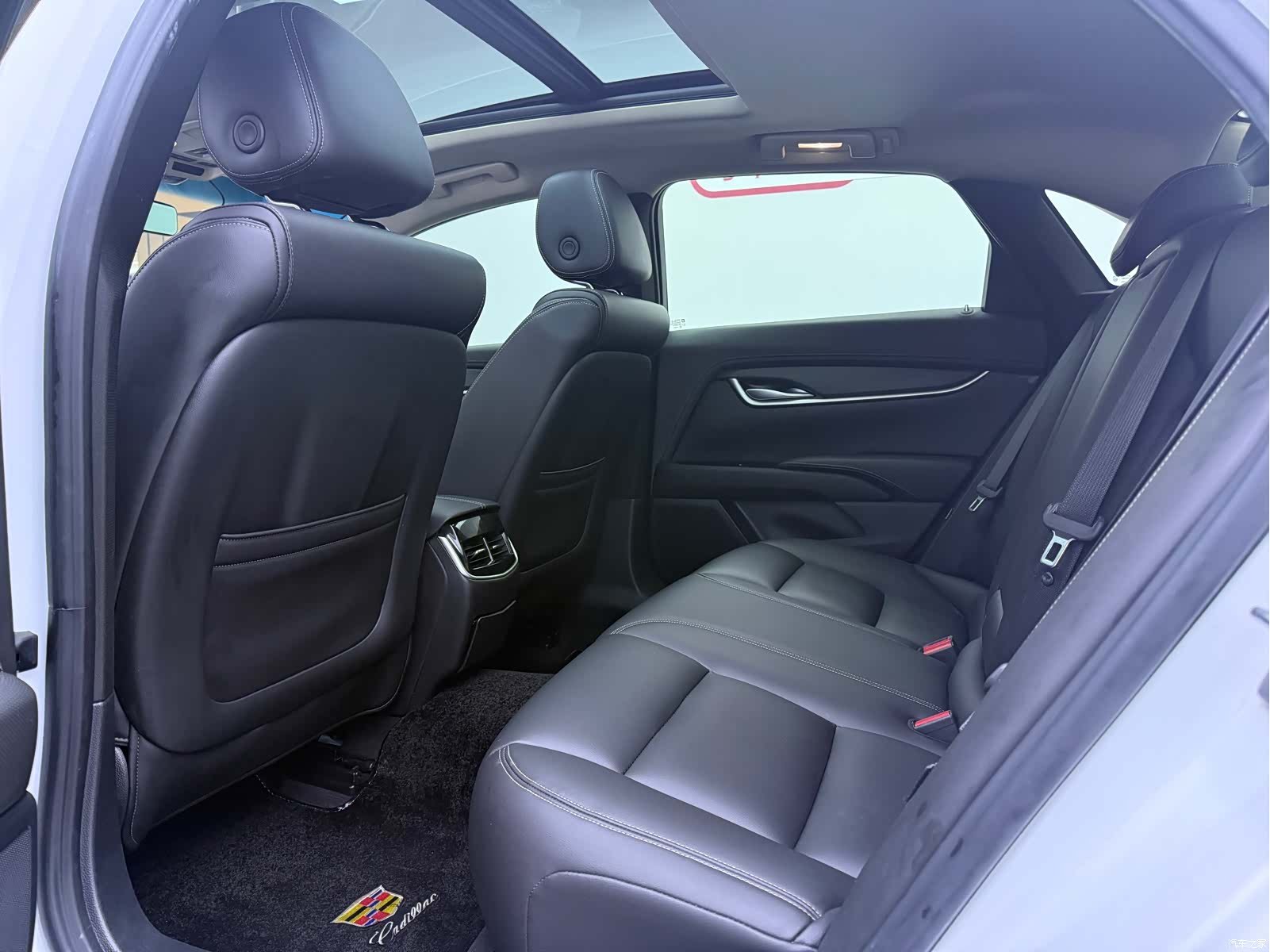 Cadillac XTS, 2019 все фото