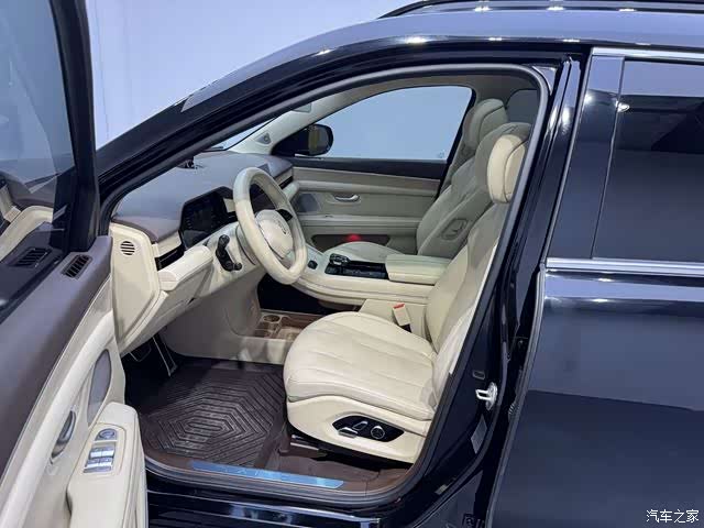 AITO M7, 2024 12