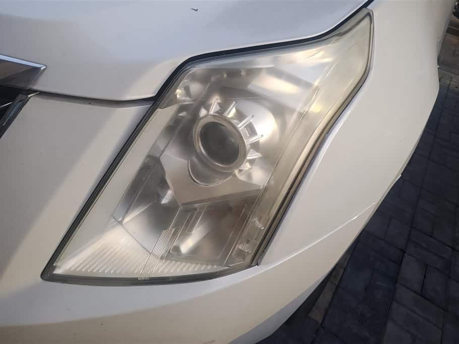 Cadillac SRX