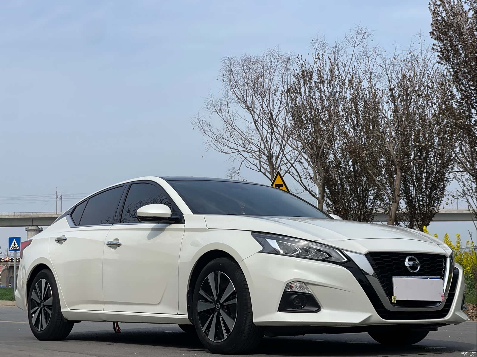 Nissan Teana, 2022 3